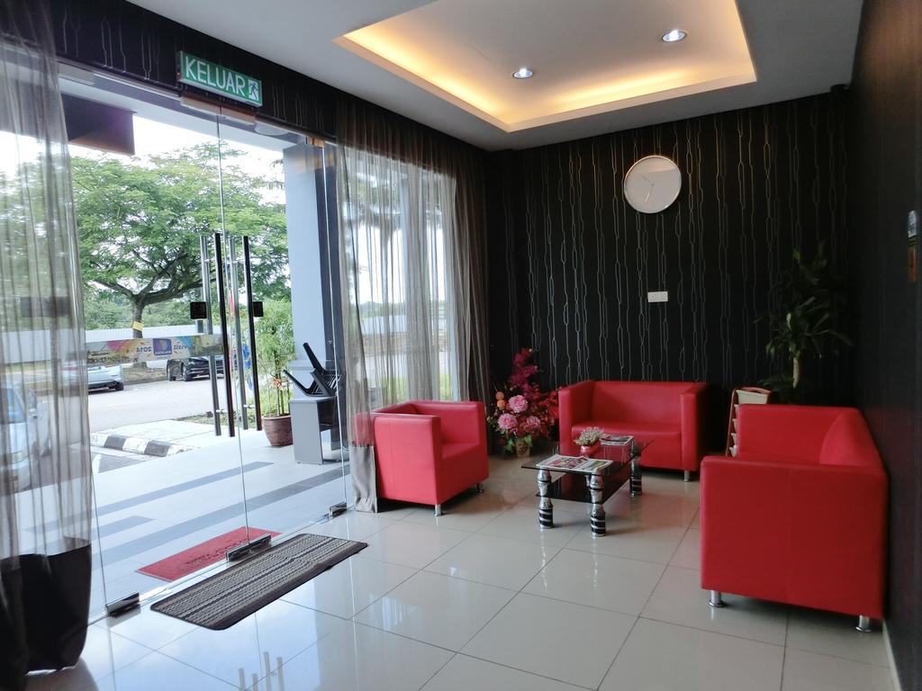 Nah Hotel Skudai Bagian luar foto